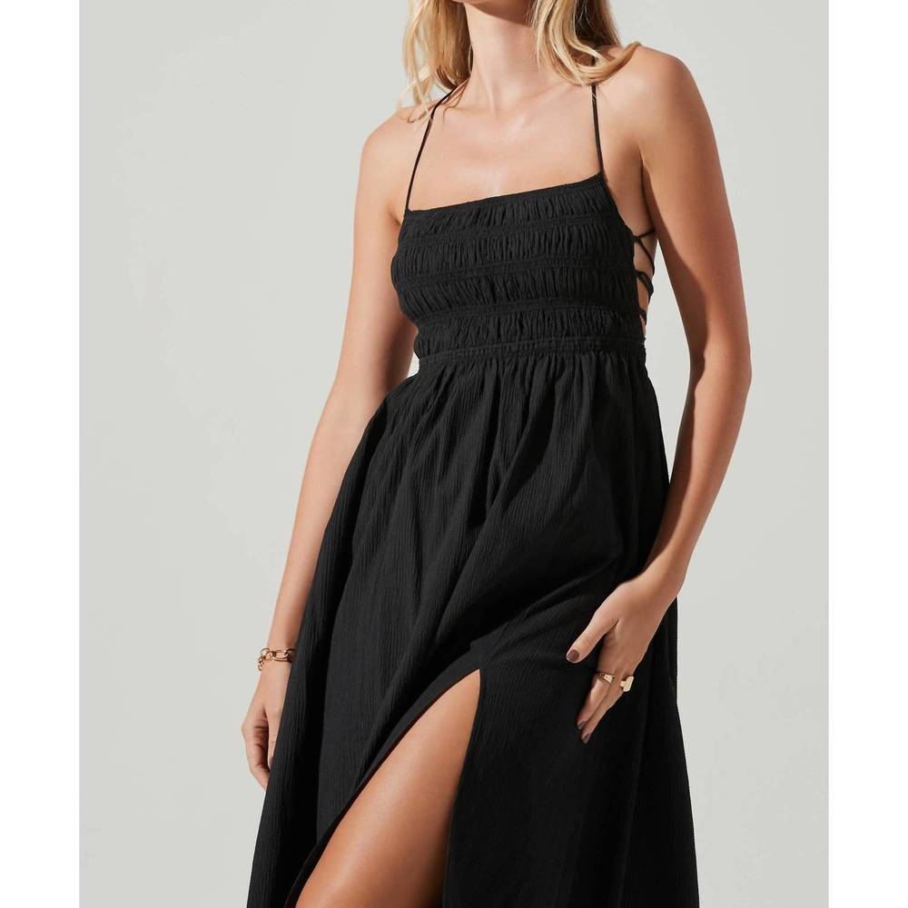 NEW ASTR stasia dress in black - Picture 2 of 3